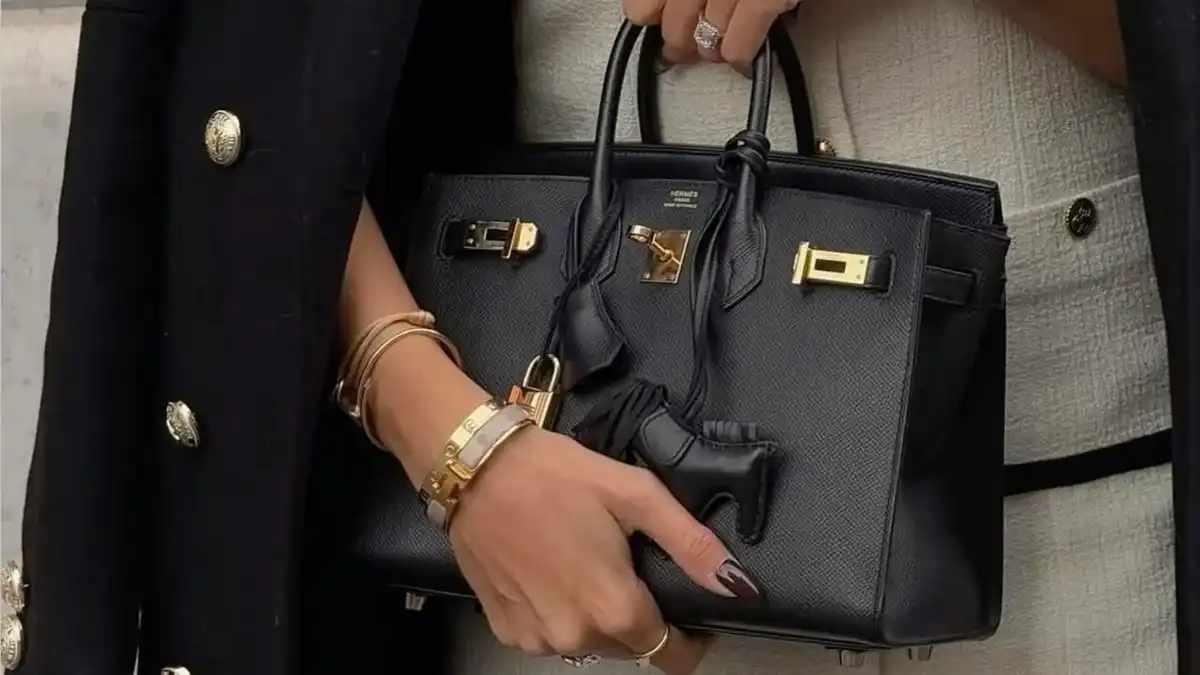 Quiet Luxury vs Visible Logos: Dua Dunia dalam Fashion Mewah