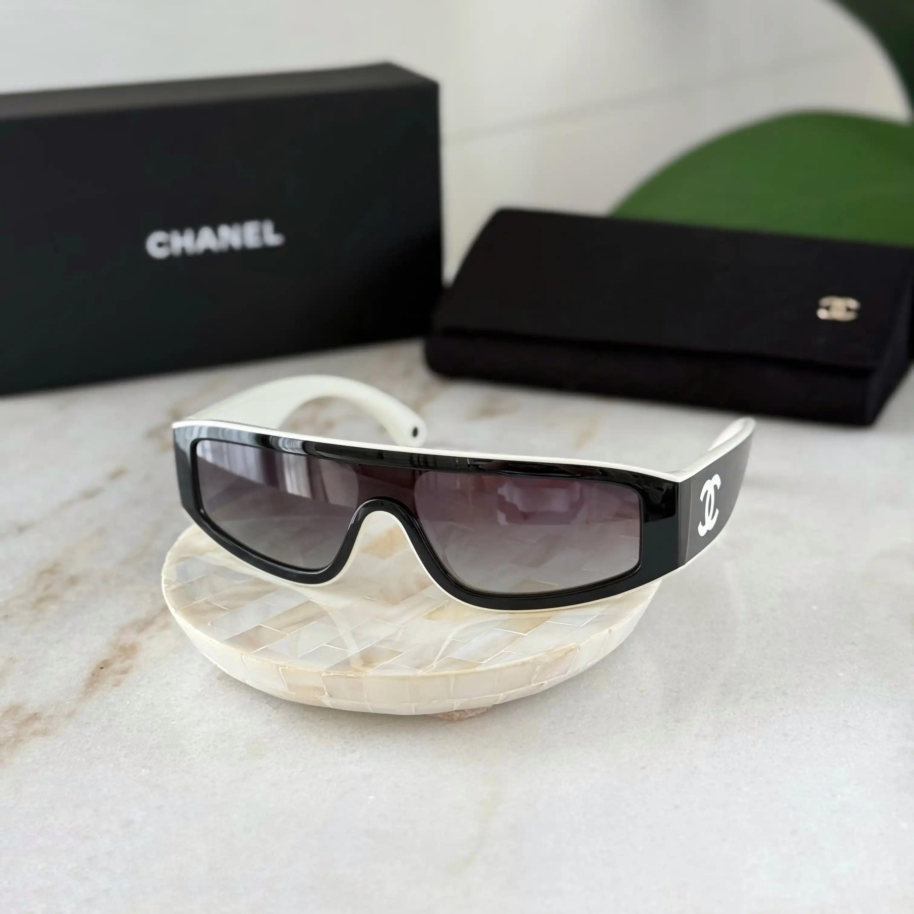 CHANEL Chanel Shield Sunglasses