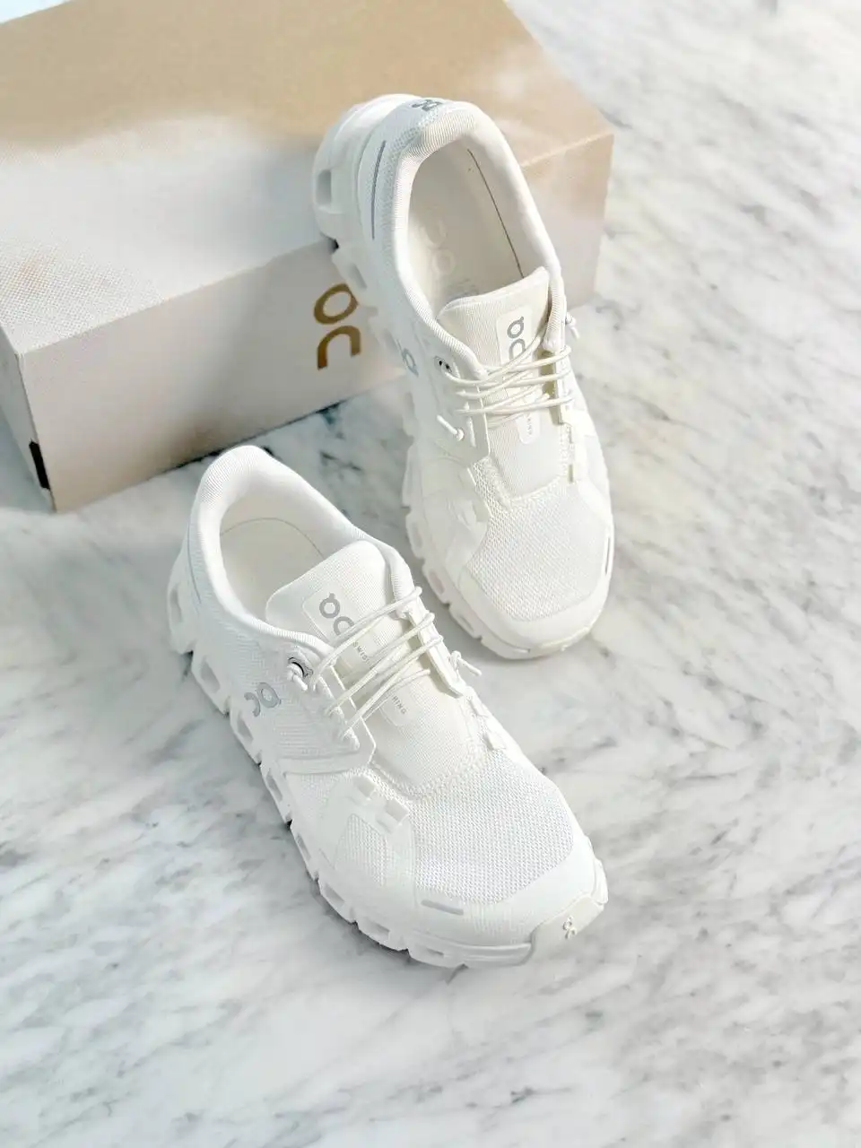 On Running On Running Cloud 6 White