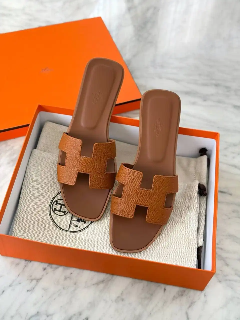 Hermes Hermes Oran Sandal Epsom Heritage Gold