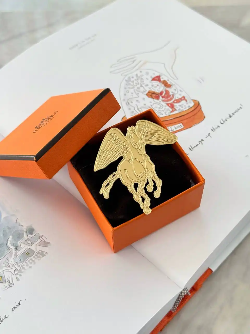 Hermes Hermes Scarf Ring Pegase Scarf Ring GHW