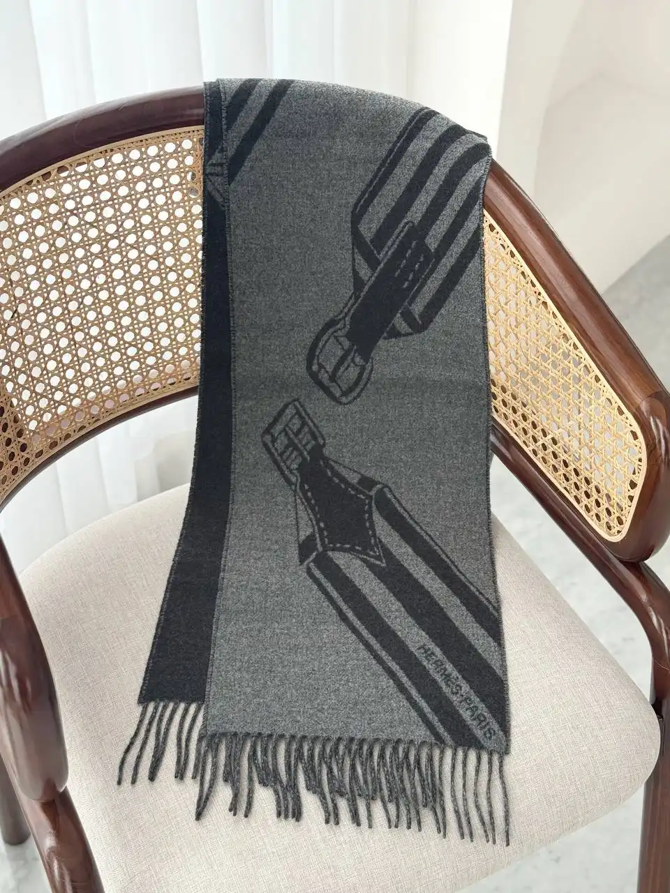 Hermes Hermes Sangles en Zig Zag Scarf Gris Chine / Anthracite