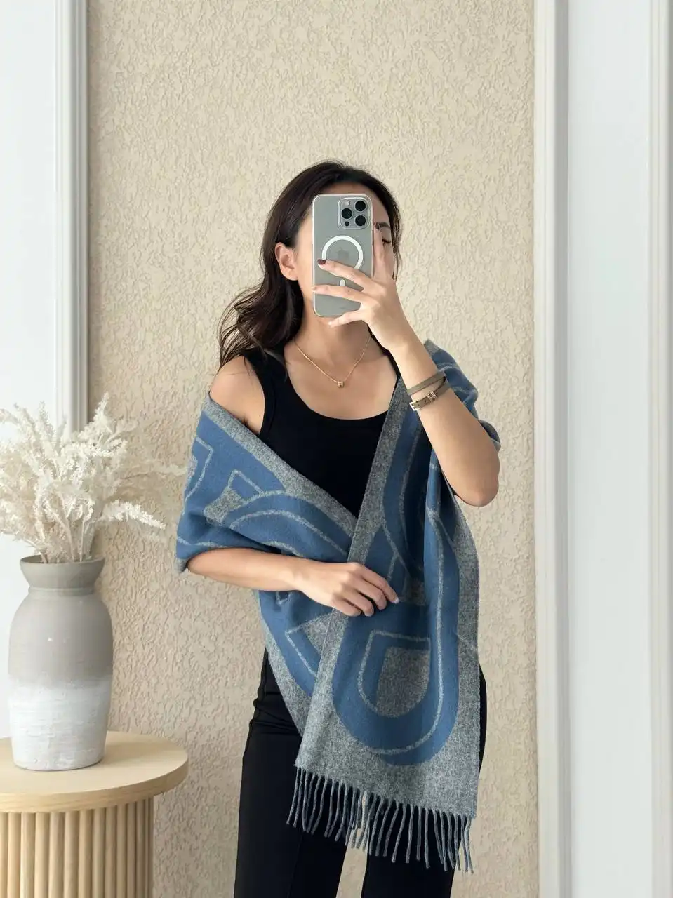 Hermes Hermes Maillons TGM Scarf Gris Chine / Bleu Turquin