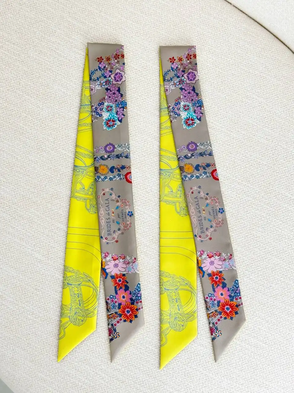 Hermes Twilly Brides de Gala en Fleurs Twilly Mastic / Multicolore / Jaune Vif - photo 2