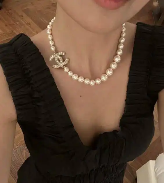 Chanel Choker Pearl Choker Necklace - photo 3