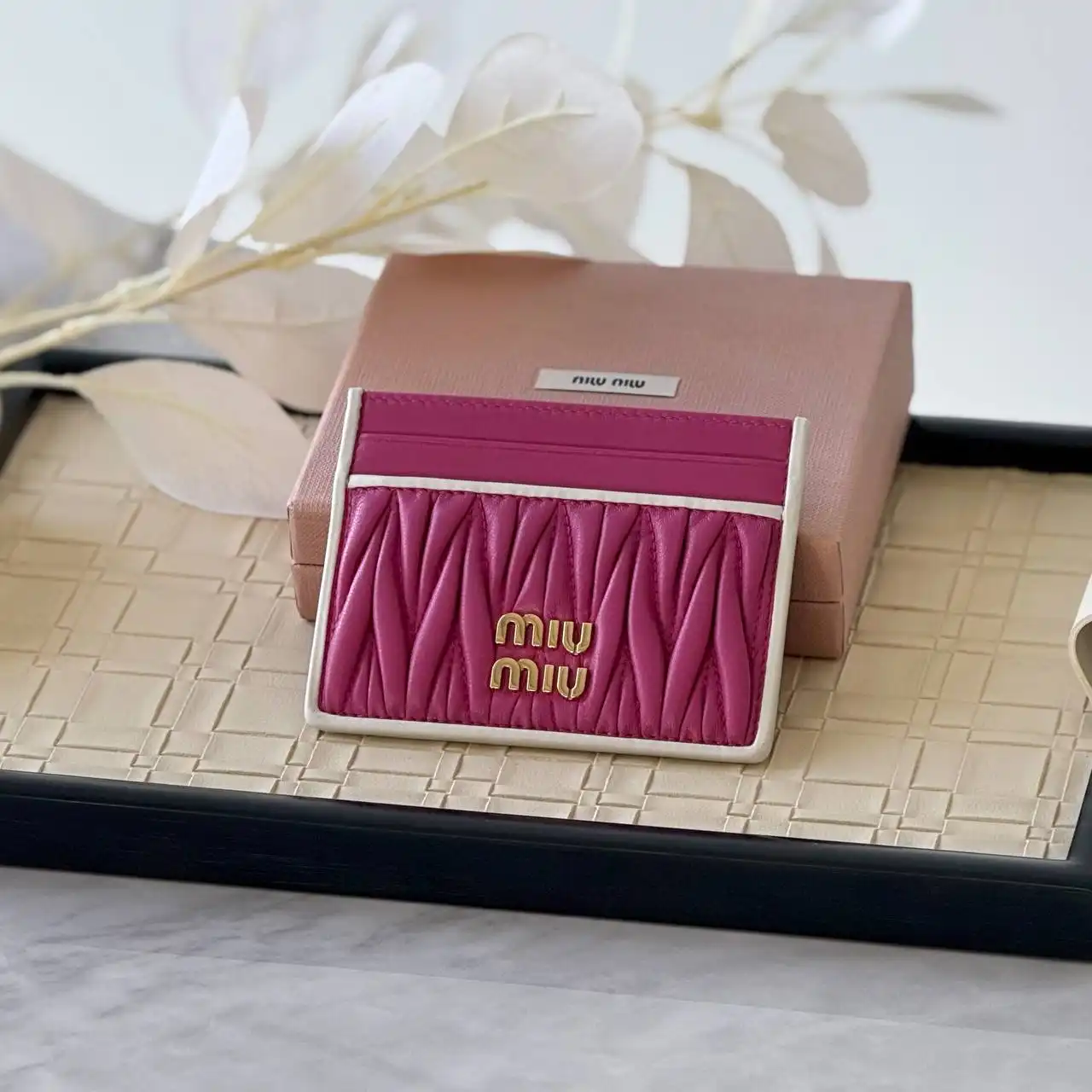 Miu Miu Miu Miu Card Holder Wallet  Fuschia List White