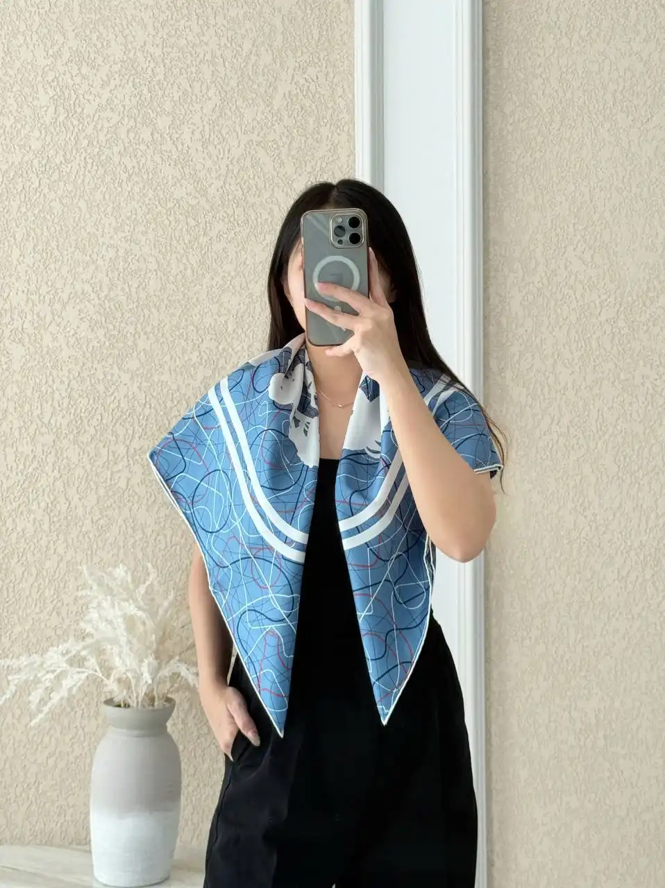 Hermes  Brides de Gala au Fil de Soie scarf 90 Bleu Jean / Blanc / Corail - photo 4