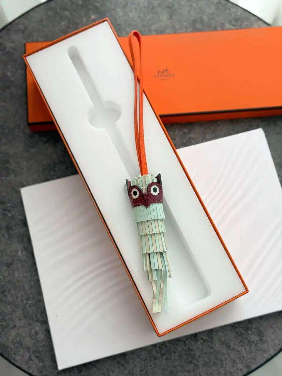 Hermes Hermes Accessoire de sac Chouette Vert Peppermint / Craie / Feu / Rouge H / Blanc