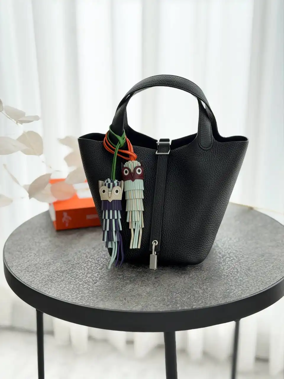 Hermes Accessoire de sac Chouette Vert Peppermint / Craie / Feu / Rouge H / Blanc - photo 3