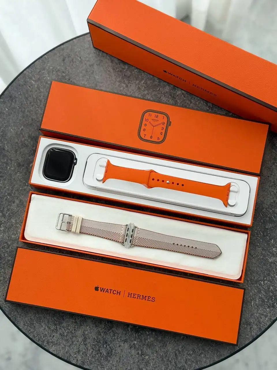 Hermes Apple Watch Series 11 46 mm - Silver - Strap Orange - Toile H Double Jeu Ecru / Ecru