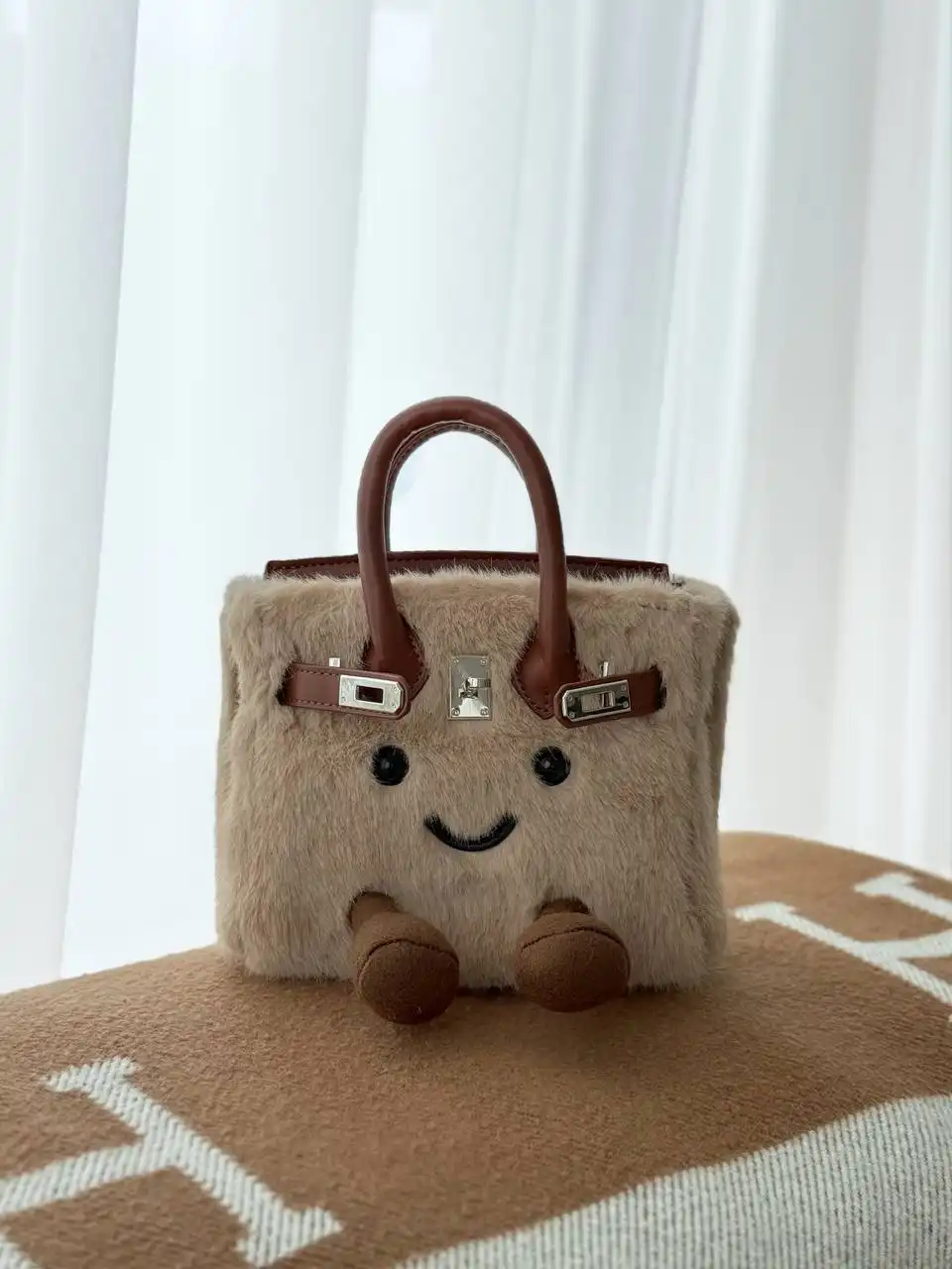 Jellycat Jellycat Birkin Small Milktea Furry