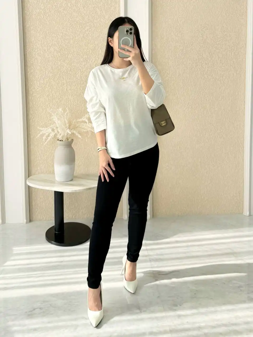 DIOR Dior Long-Sleeved T-Shirt Ivory Cotton Jersey with Gold-Tone Sequins