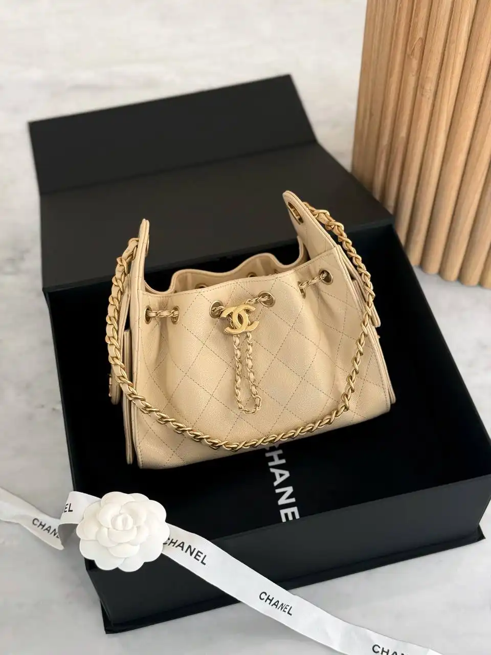 CHANEL Chanel 25 / C25 Mini Beige Caviar 2026 GHW