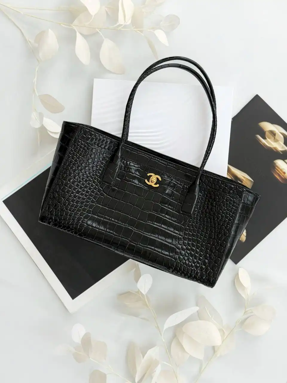 CHANEL Chanel Executive Tote Regular Croco Black GHW