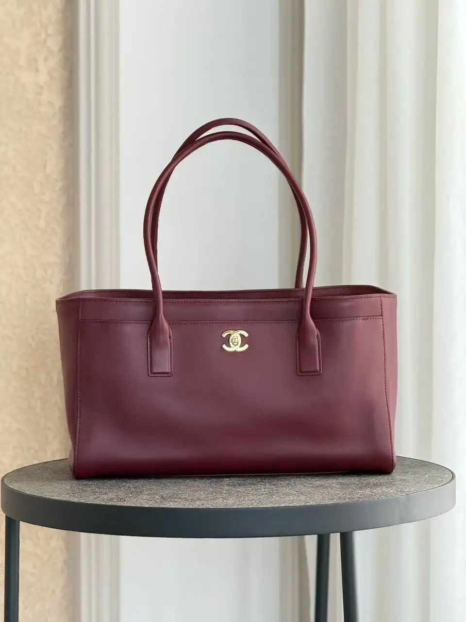 CHANEL Chanel Tote Bag Burgundy GHW