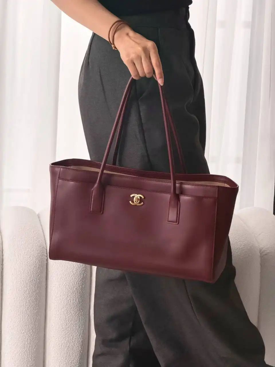 Chanel Tote Bag Burgundy GHW - photo 6