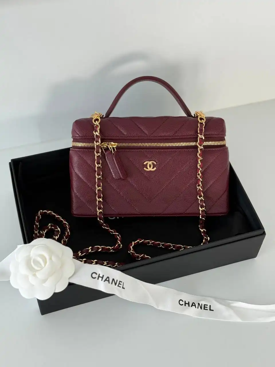 Chanel Vanity Clutch Top Handle Chevron Dark Burgundy Caviar GHW - photo 3