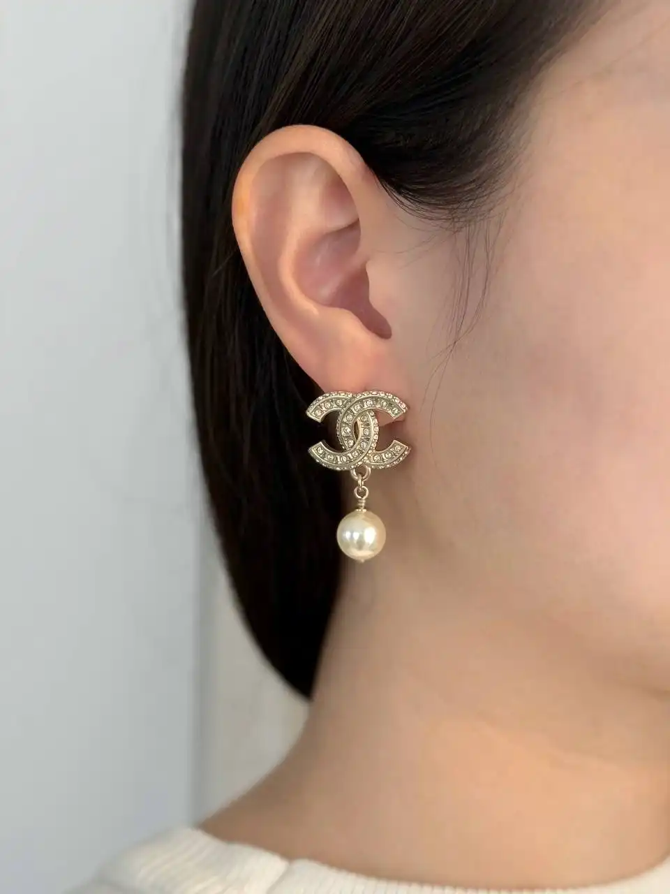 Chanel Earring Big Logo Crystal Pearl Drop GHW - photo 3