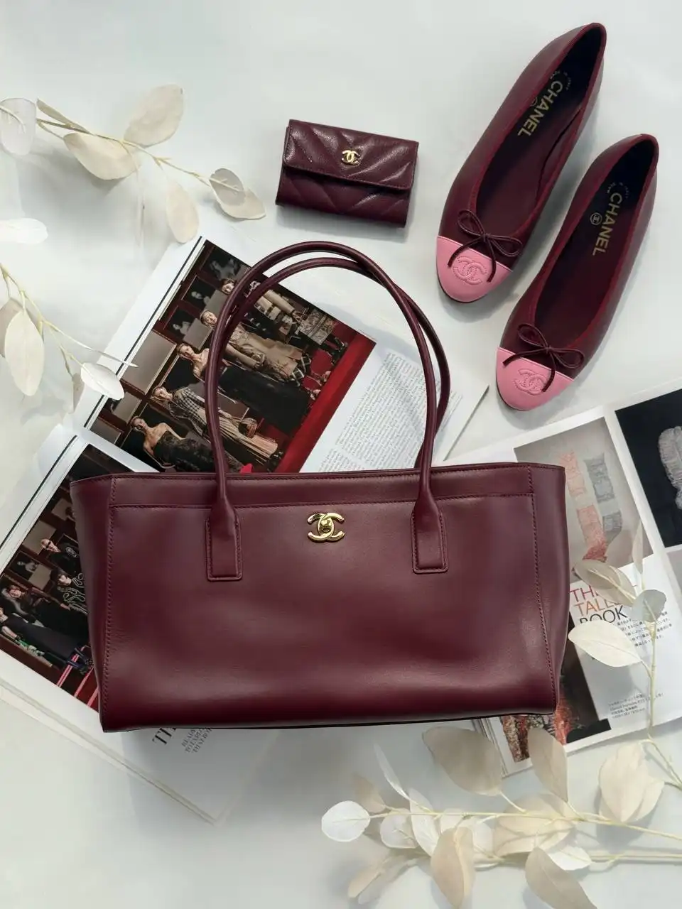 Chanel Tote Bag Burgundy GHW - photo 3