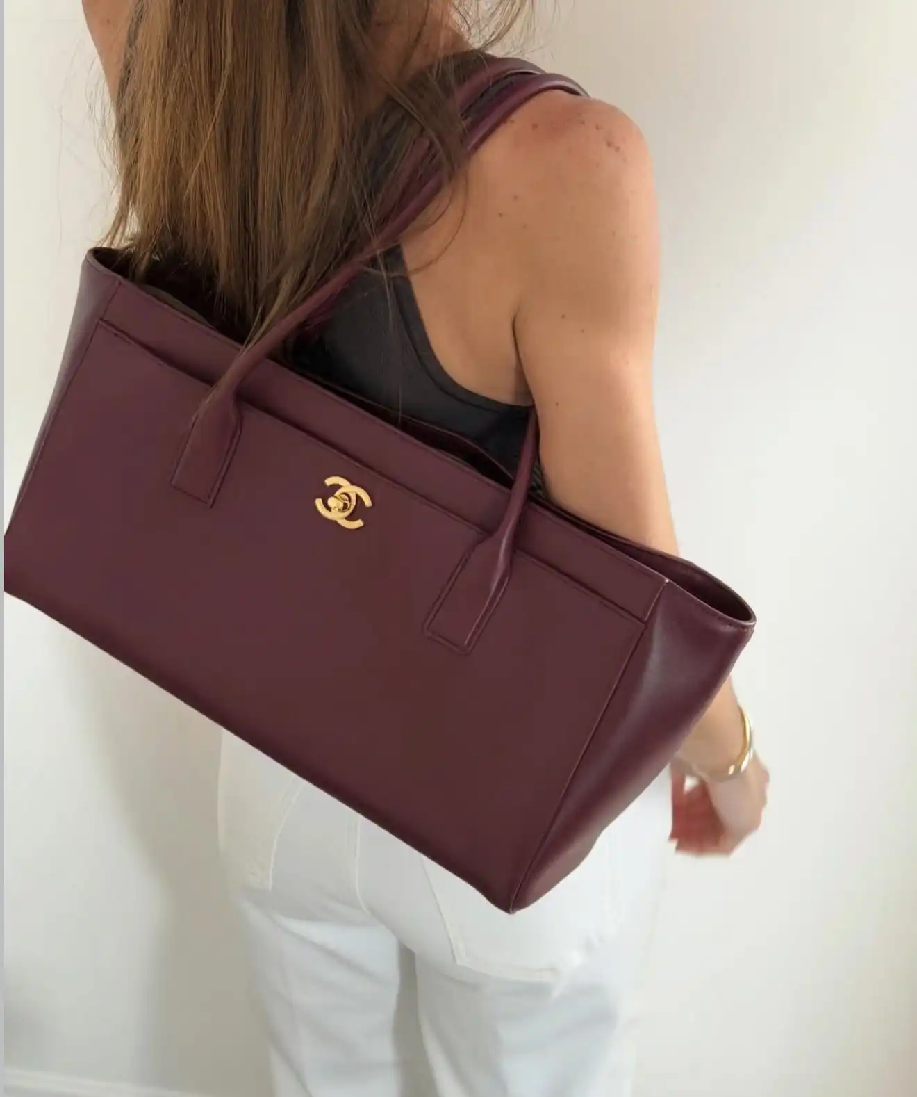 Chanel Executive Tote Regular Burgundy GHW - photo 11