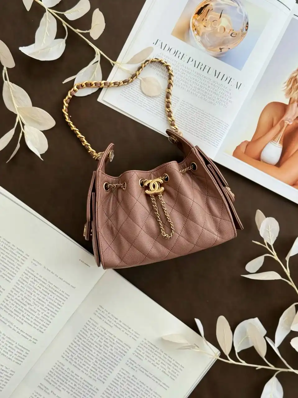 CHANEL Chanel 25 / C25 Mini Chocolate Brown Caviar GHW