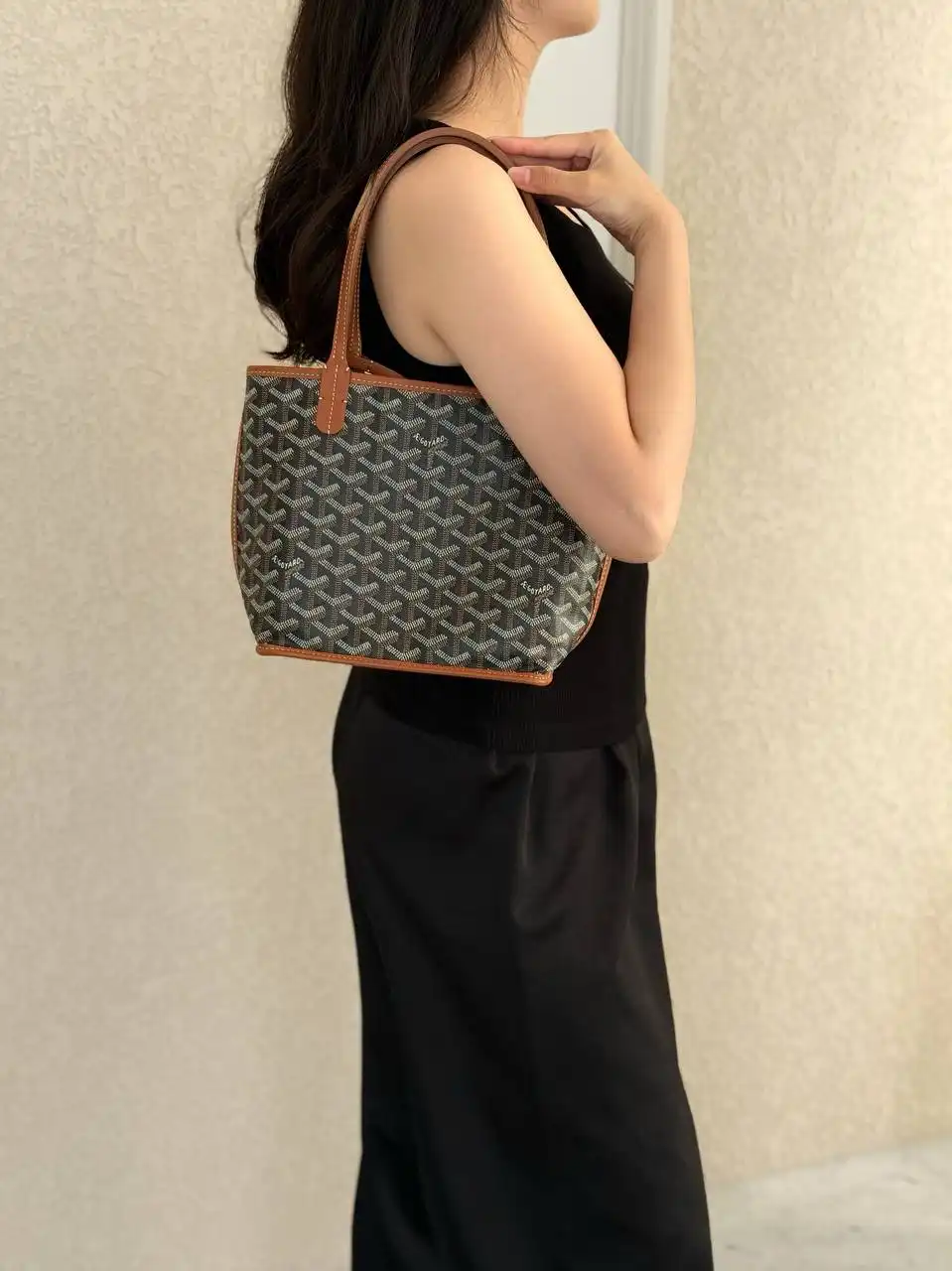 Preloved Goyard Mini Anjou Bag Black tan - photo 3