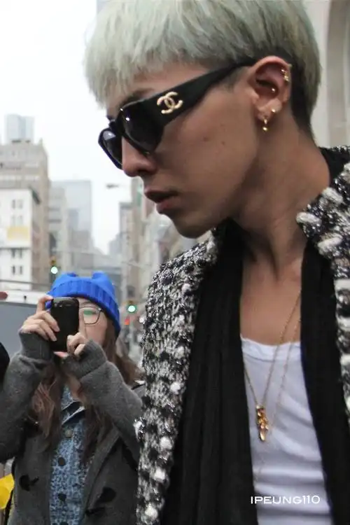 Chanel Rectangle Sunglasses GD Black GHW - photo 8