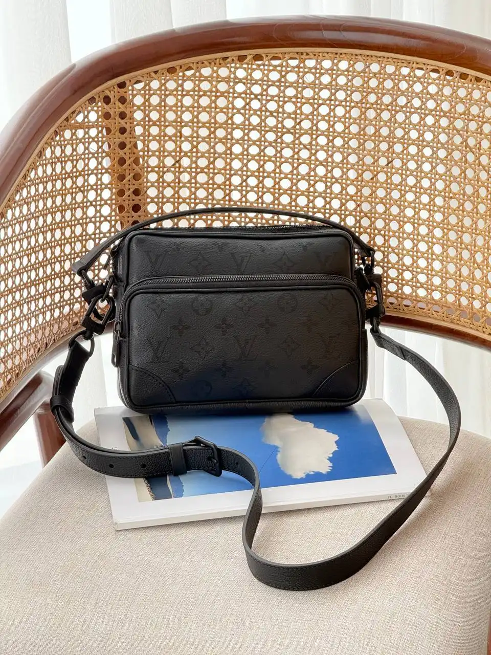 Louis Vuitton LV Nil Messenger Monogram Midnight
