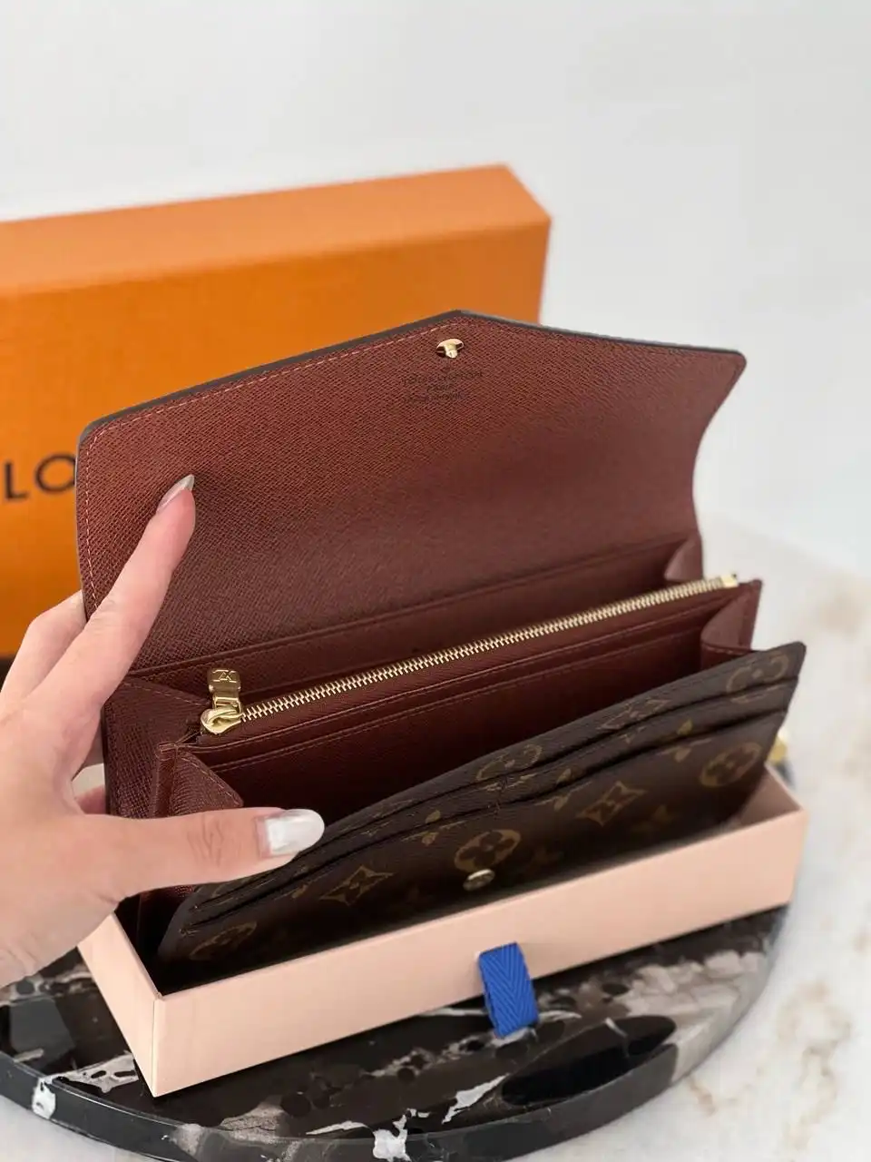 LV Sarah Wallet Monogram - photo 2