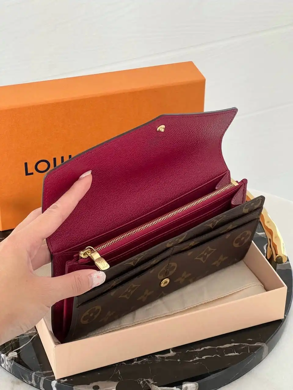 Louis Vuitton LV Sarah Wallet Monogram