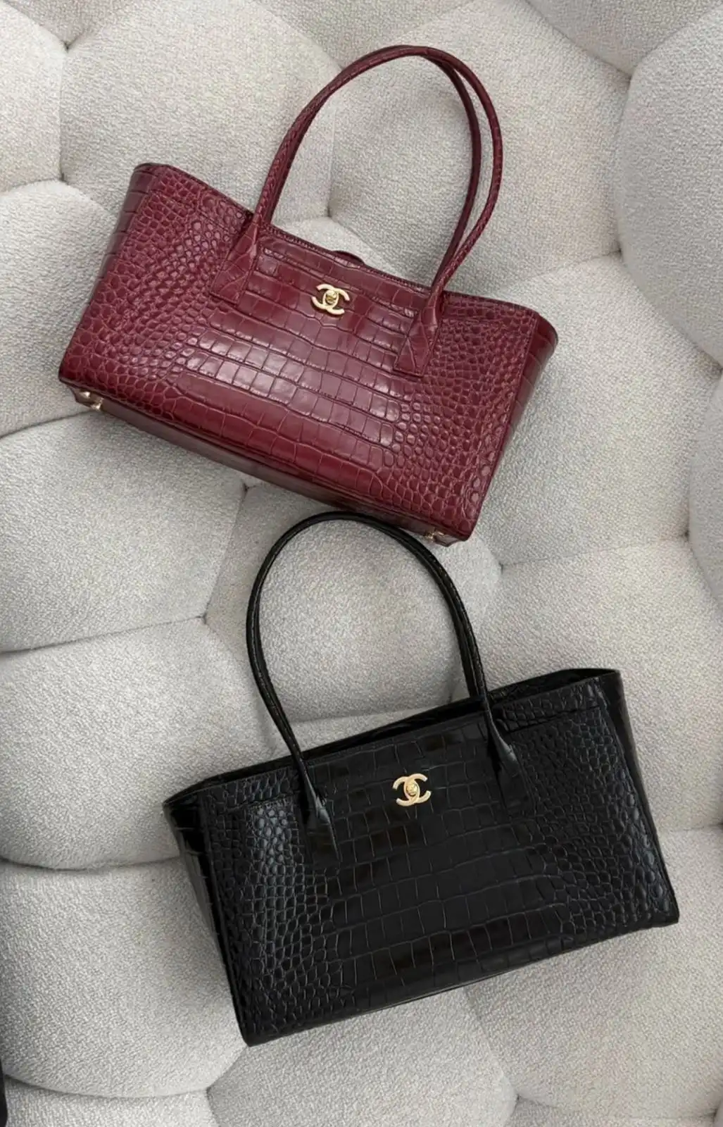 Chanel Executive Tote-Embossed Red 2026 GHW - photo 4