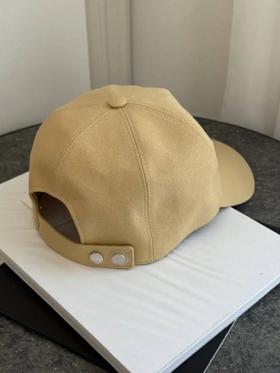 Hermes Hermes Max H Ancre Cap Beige Albatre