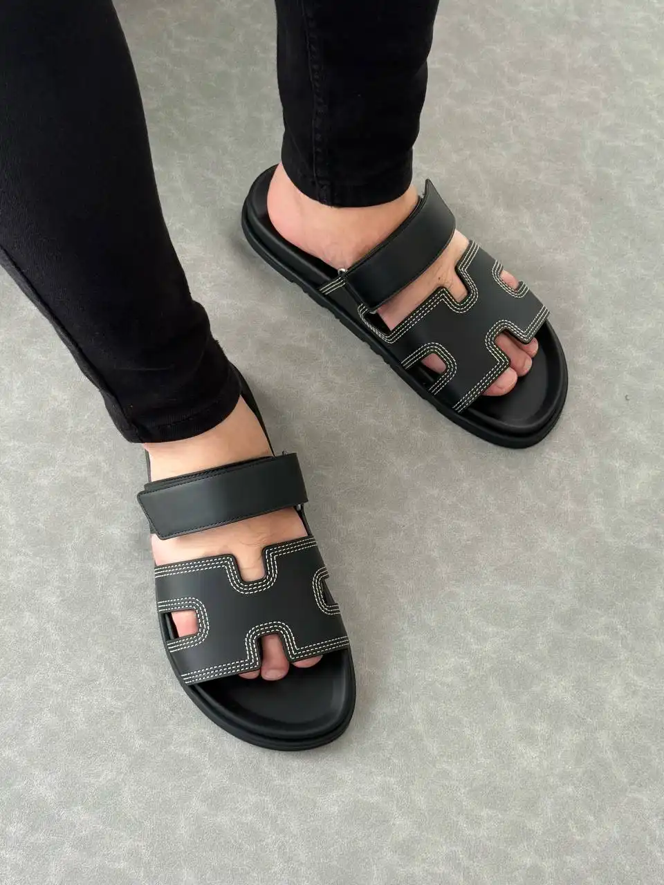 Hermes Hermes Chypre Sandal Pique Leather Noir Black