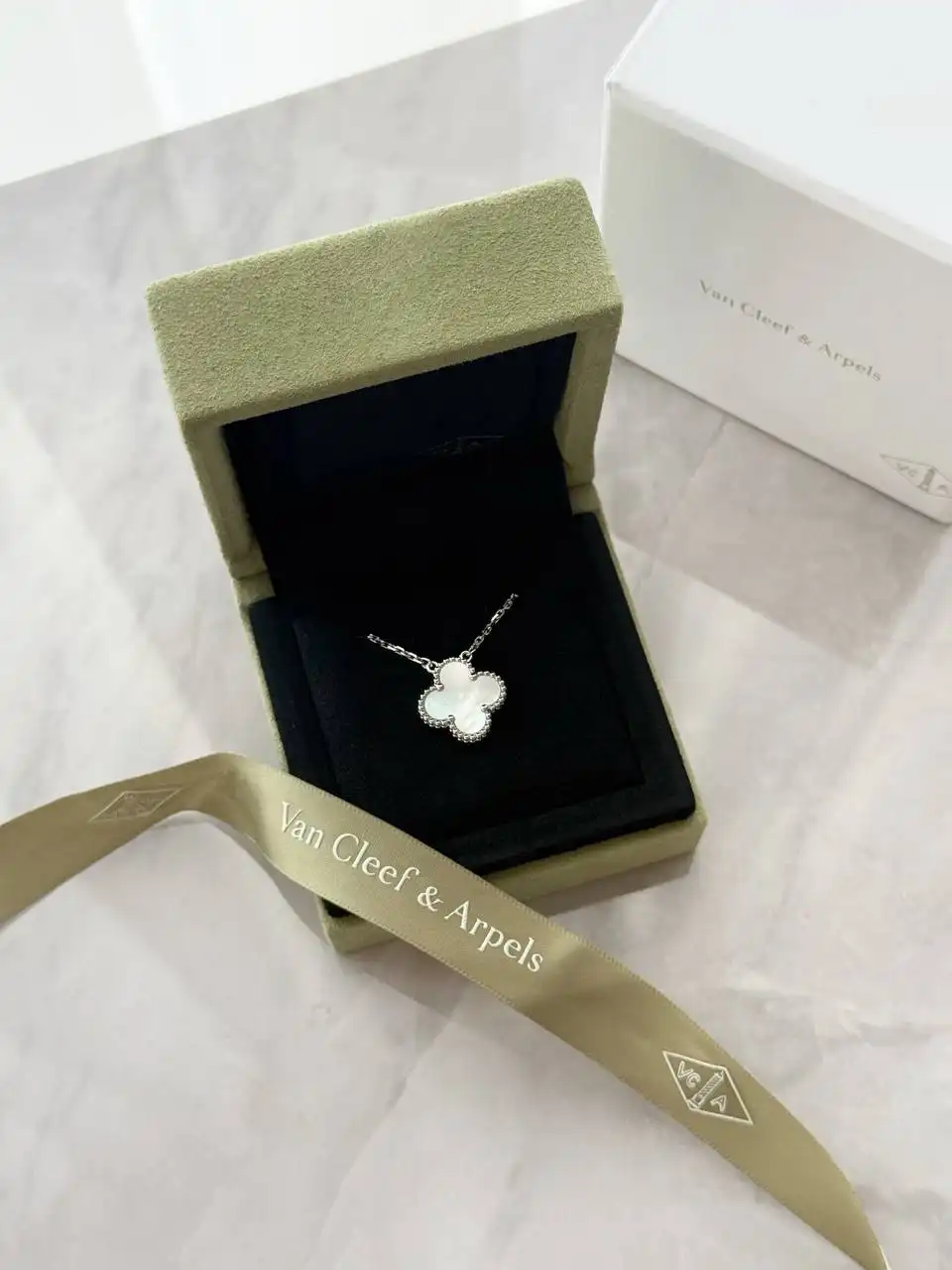 Van Cleef & Arpels Van Cleef & Arpels / VCA MOP Vintage Alhambra Pendant Necklace White Gold