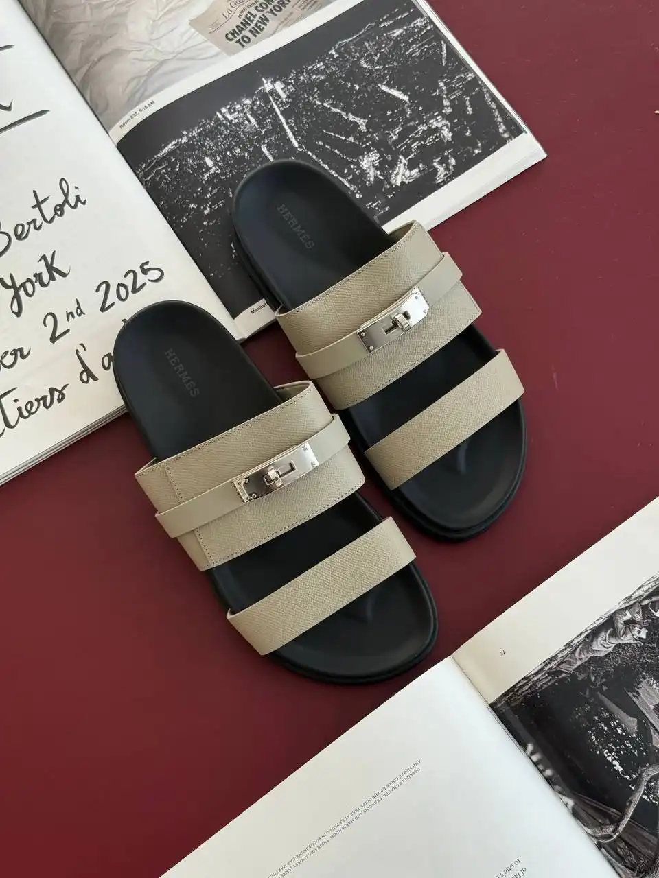 Hermes Hermes Jackson Sandal Beige Esquisse