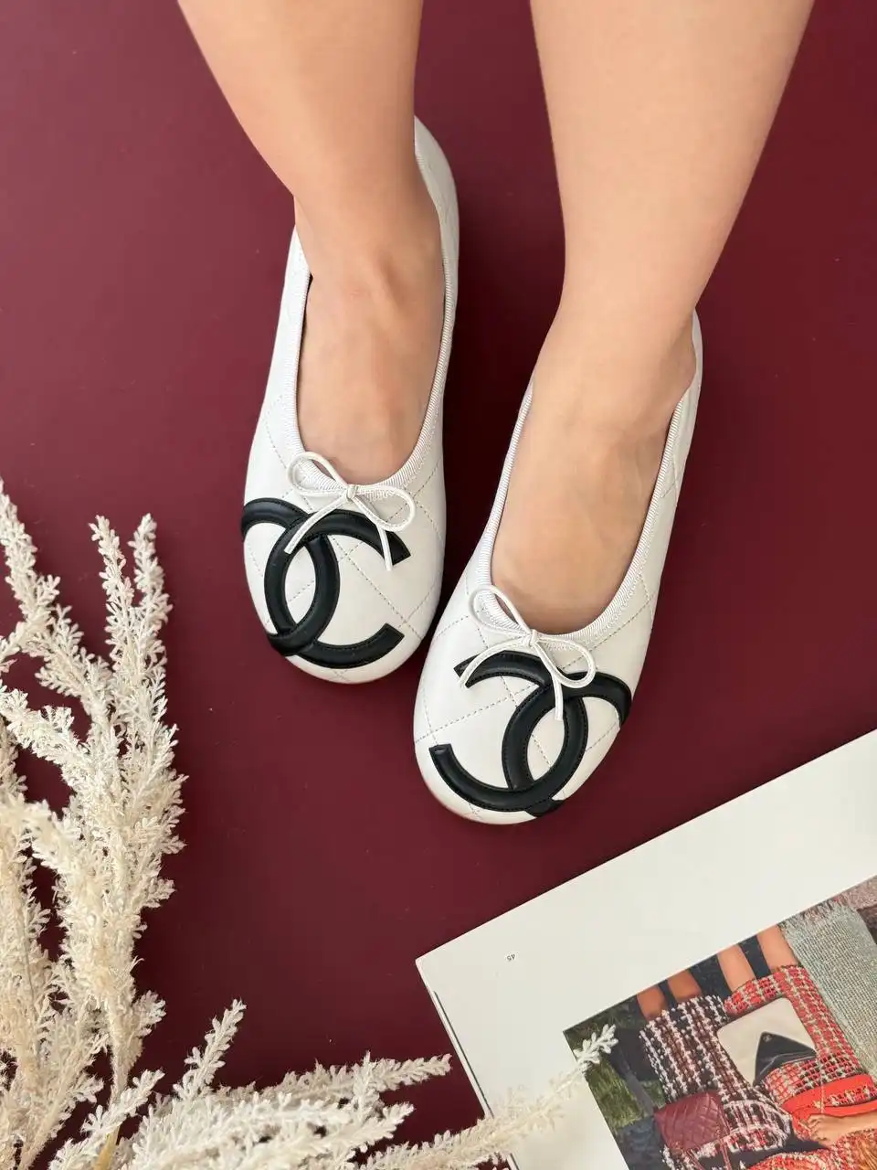 CHANEL Chanel Cambon Flats Ballerine White