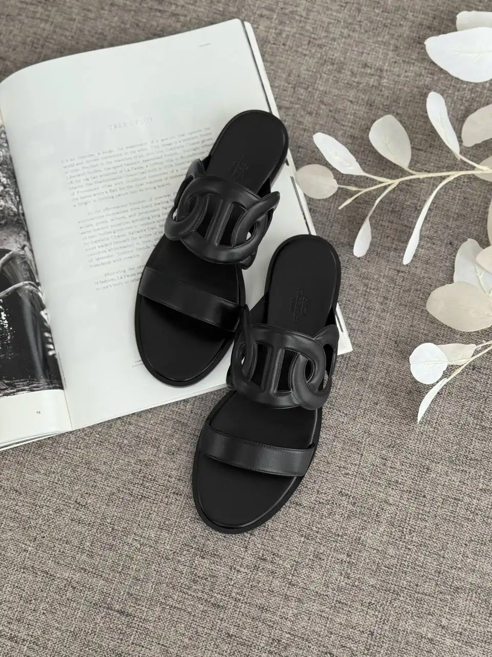 Hermes Hermes Lagune Sandal Black / Noir
