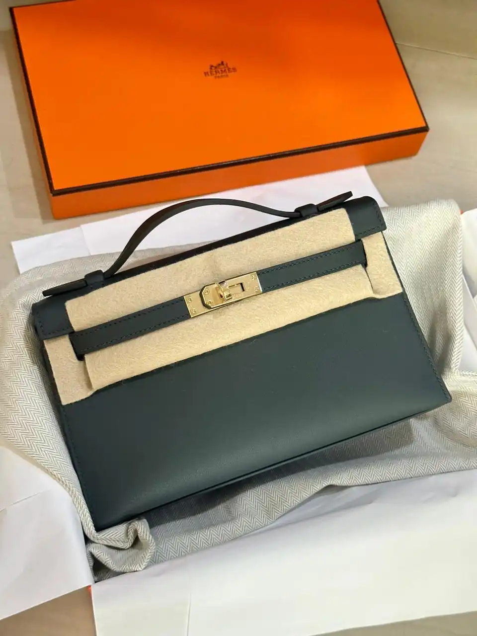 Hermes Hermes Kelly Pochette Mini Vert Mangrove GHW