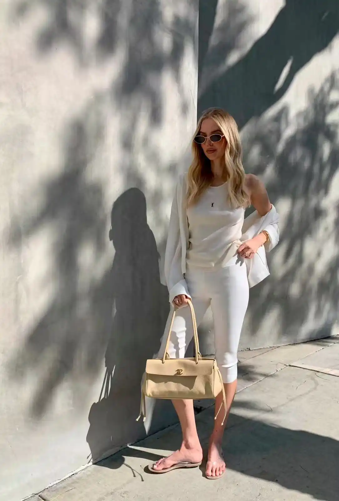 Chanel Baguette East West Tote Small Bag Beige - photo 8