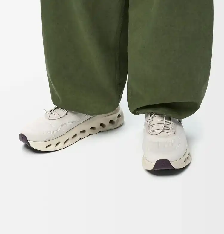 Loewe X On Cloudtilt Hi Sneaker Woman Sand / Oatmeal / Plum - photo 9