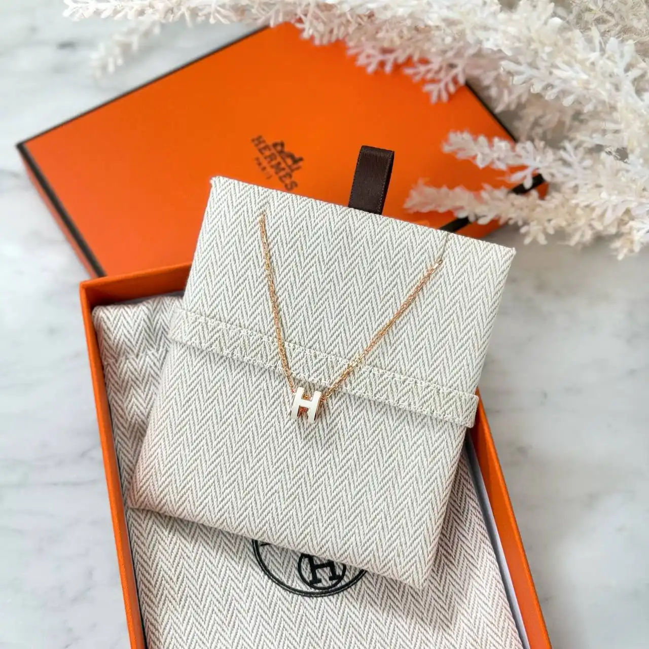Hermes Hermes Mini Pop H Pendant Necklace White