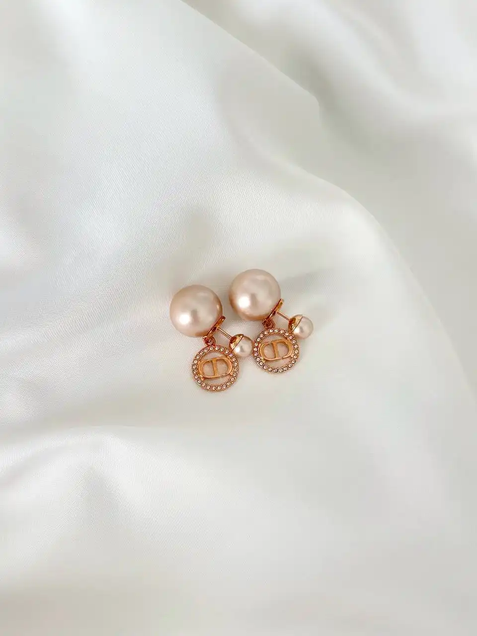 DIOR Dior Tribales Earrings CD Mid Blink Pearl Pink