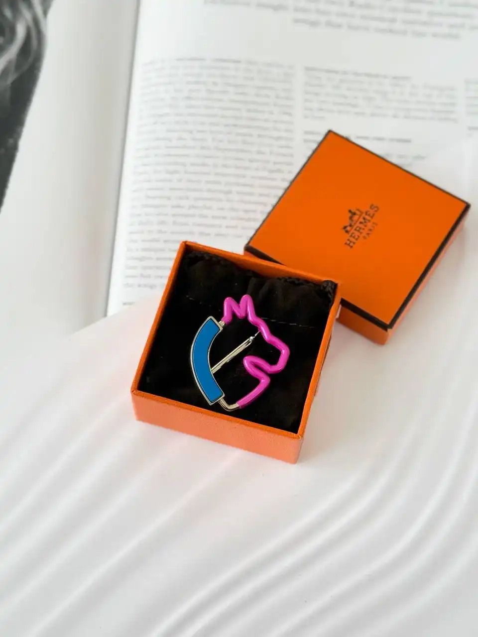 Hermes Hermes Cheval Neon Scarf 70 Ring