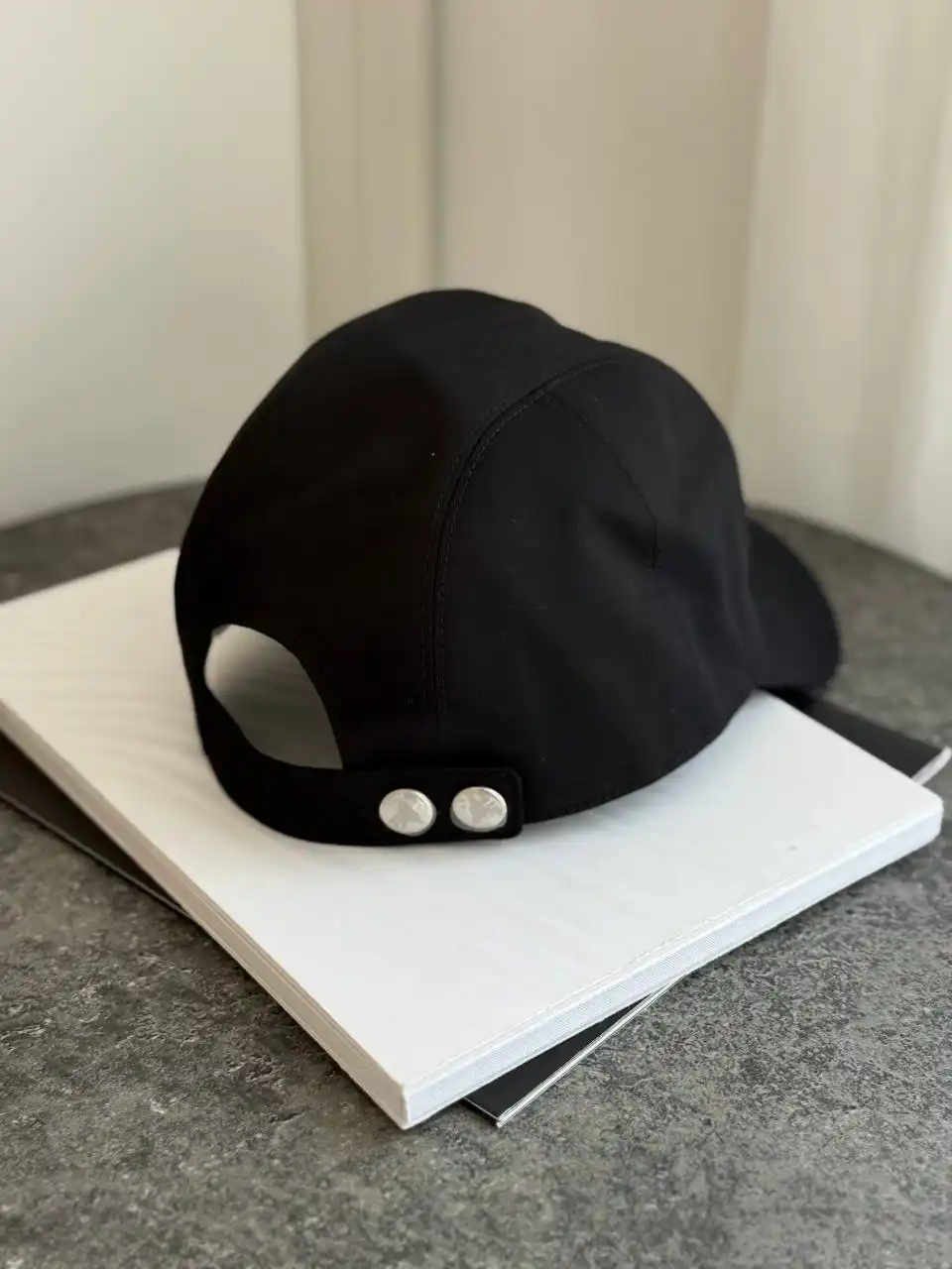 Hermes Max H Ancre Cap Noir / Black - photo 2