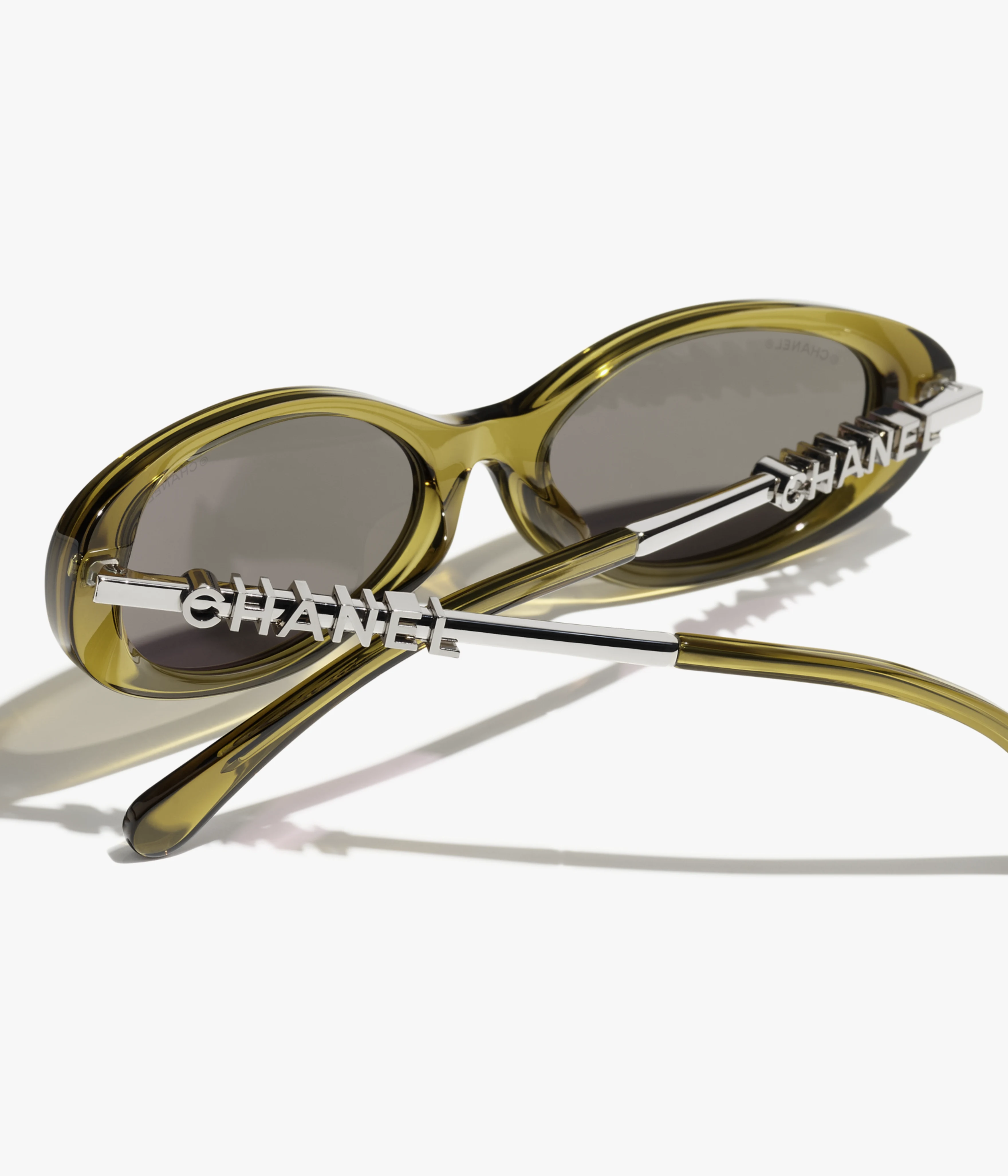 Chanel Oval Sunglasses Frame Acetate & Metal Beige Lenses Olive - photo 4