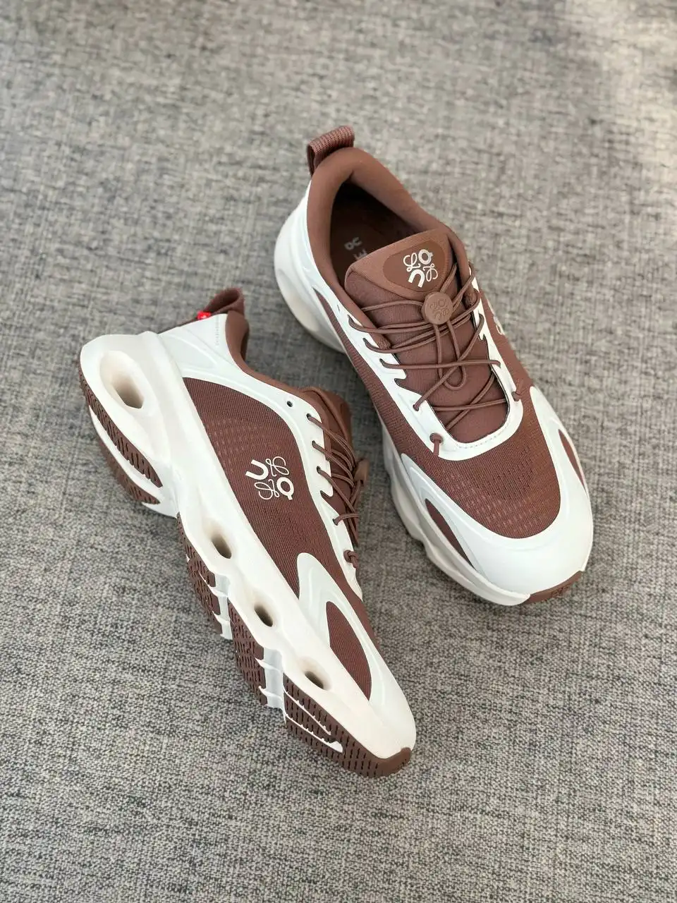 Loewe X On Cloudsolo Sneaker Woman Taupe / Eggshell - photo 1