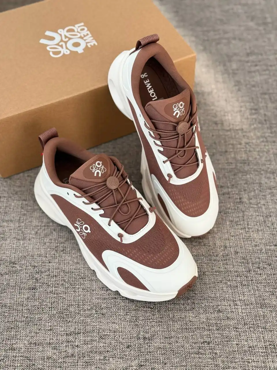 LOEWE Loewe X On Cloudsolo Sneaker Woman Taupe / Eggshell
