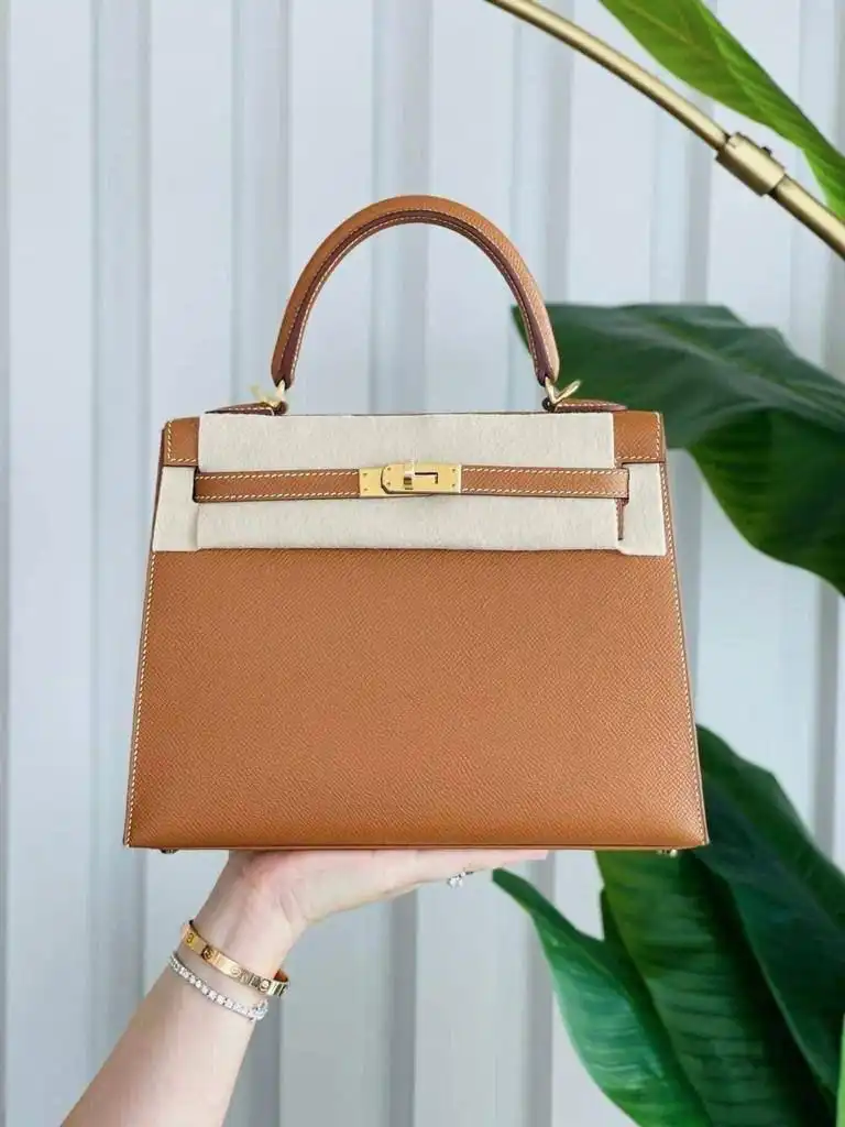Hermes Hermes Kelly 25 / K25 Gold Epsel GHW