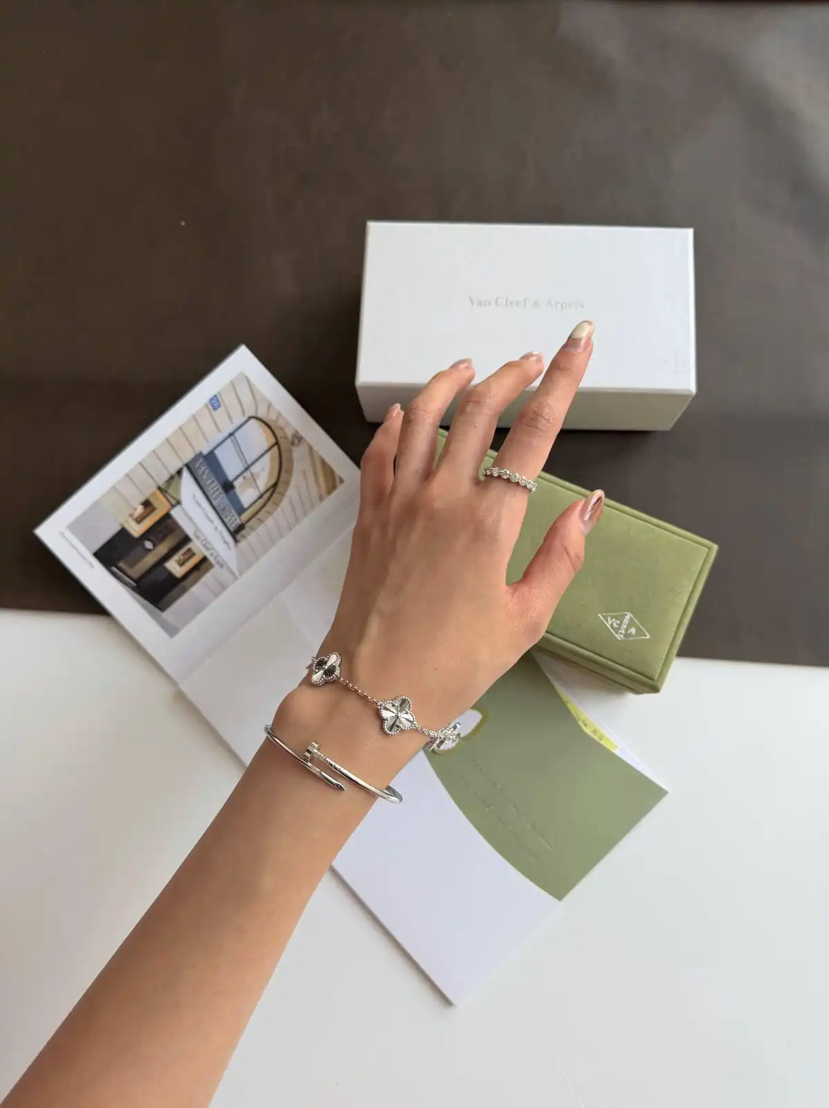 Van Cleef & Arpels Van Cleef & Arpels / VCA Vintage Guiloche Alhambra Bracelet, 5 Motifs White Gold