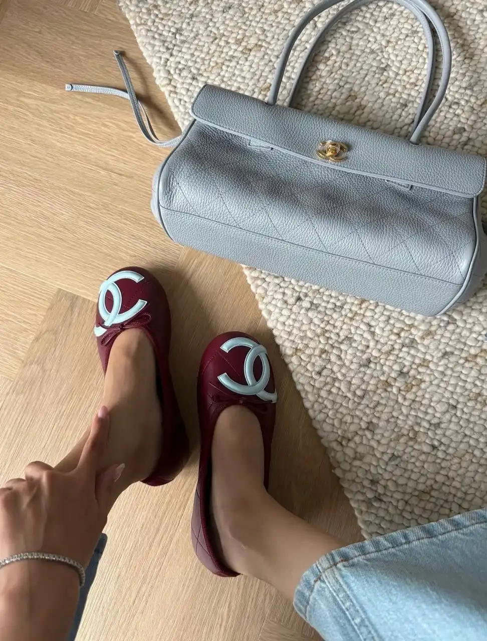Chanel Baguette East West Tote Bag Small Grey GHW - photo 9